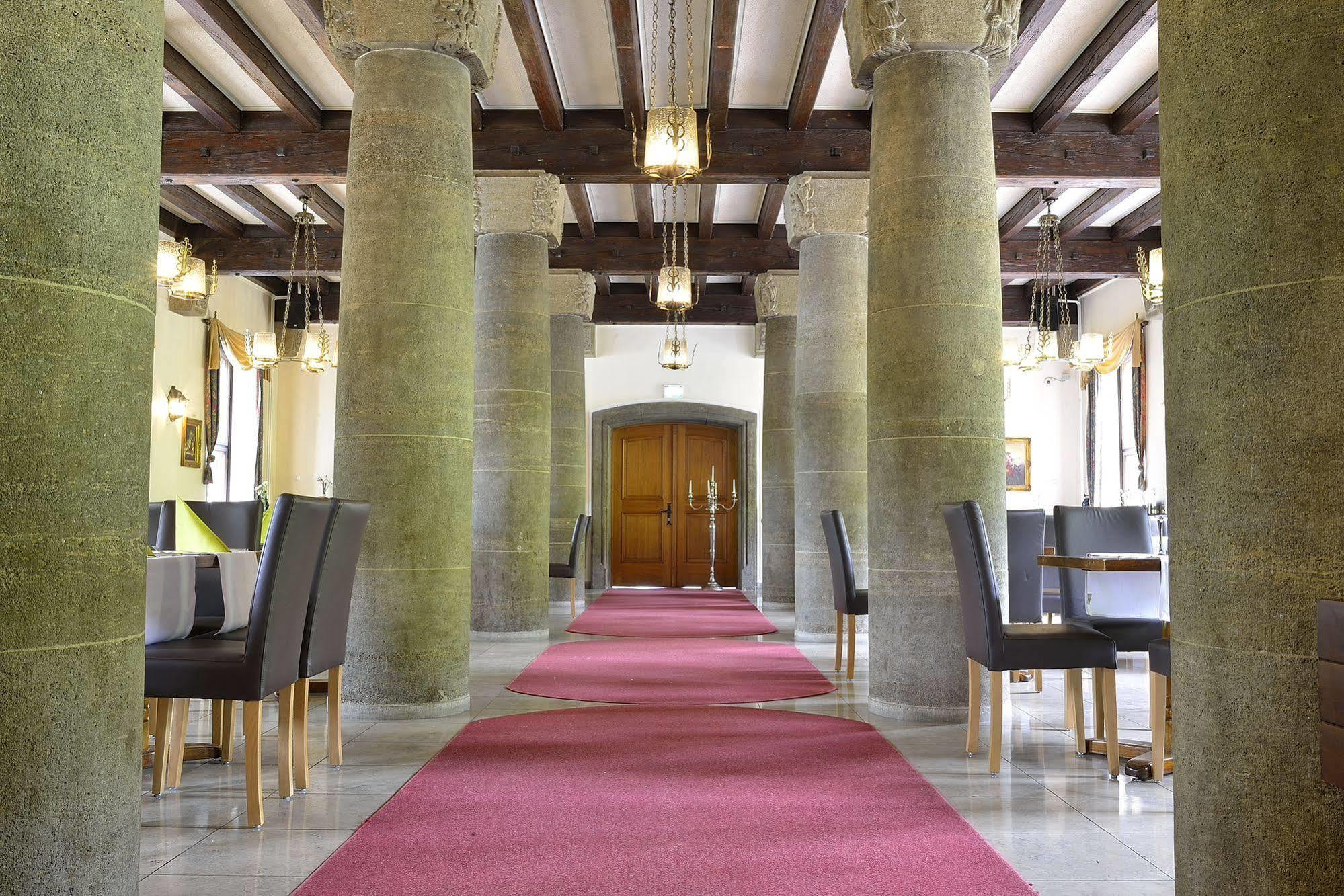 Land- Und Golfhotel Alte Fliegerschule Отель Эйзенах