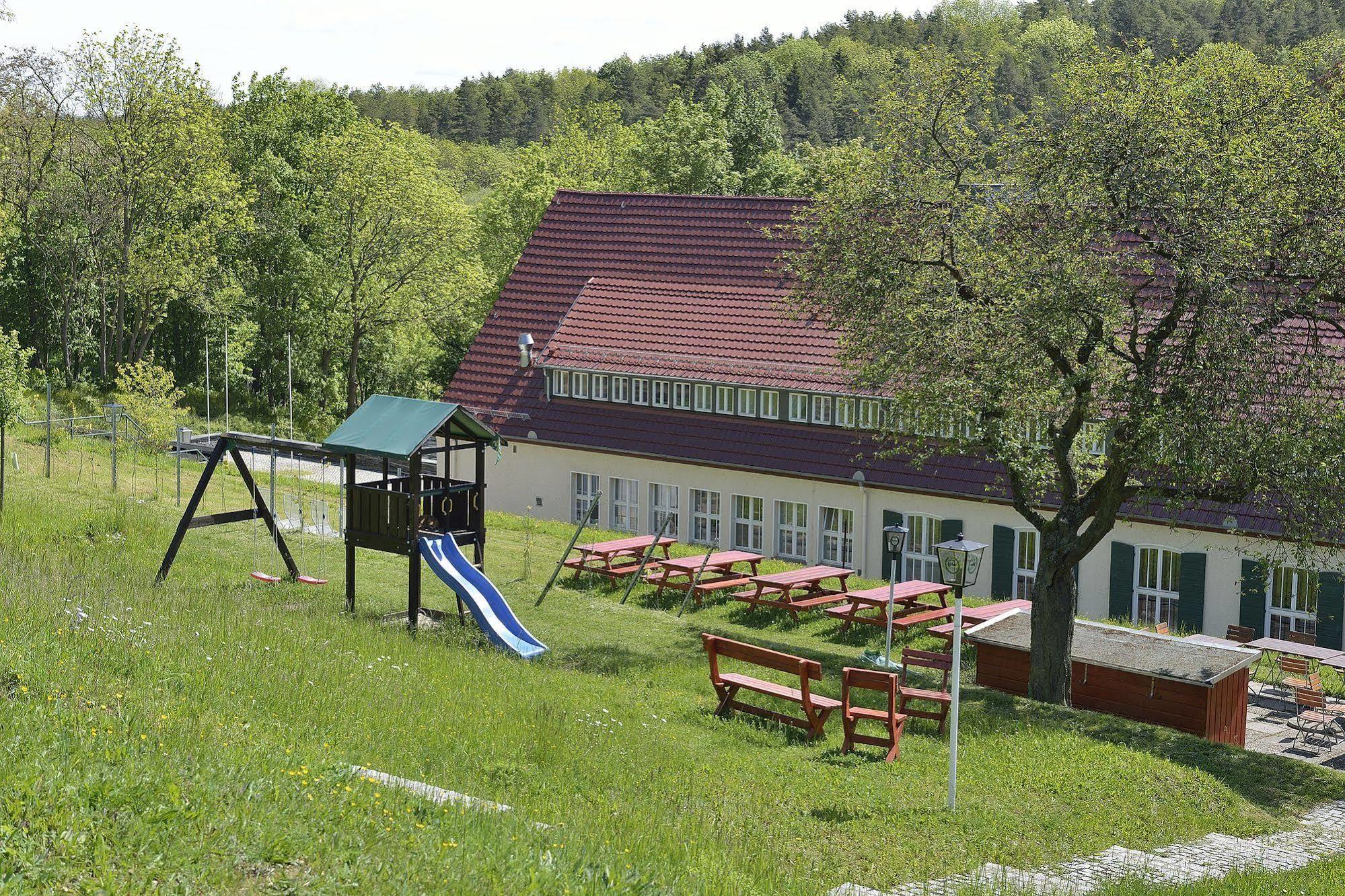 Land- Und Golfhotel Alte Fliegerschule 4*