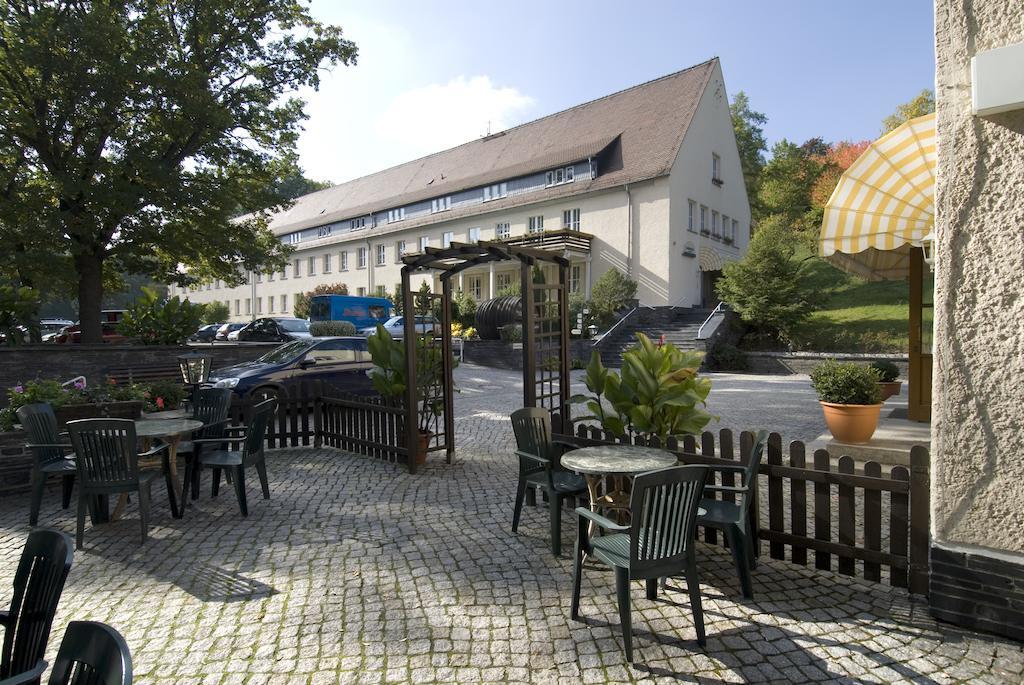 Land- Und Golfhotel Alte Fliegerschule Эйзенах